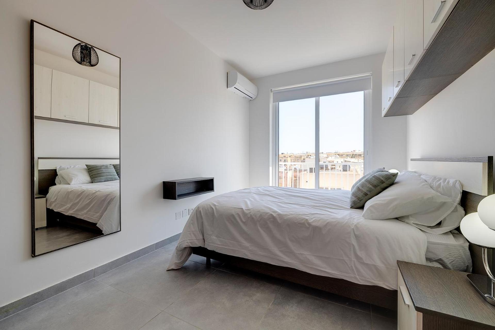 Stunning 2Br Holiday Penthouse In Central Sliema Ngoại thất bức ảnh