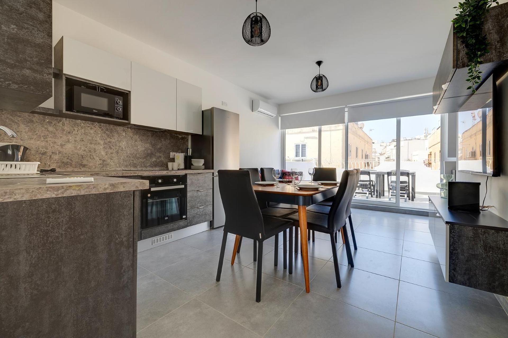 Stunning 2Br Holiday Penthouse In Central Sliema Ngoại thất bức ảnh