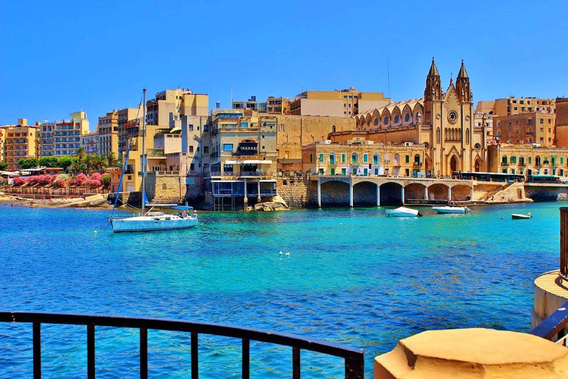 Stunning 2Br Holiday Penthouse In Central Sliema Ngoại thất bức ảnh